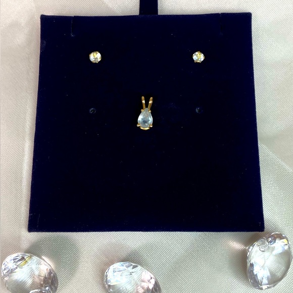 14K YELLOW GOLD aquamarine studs and pendant set REAL GOLD 🩵 vintage - Picture 1 of 15
